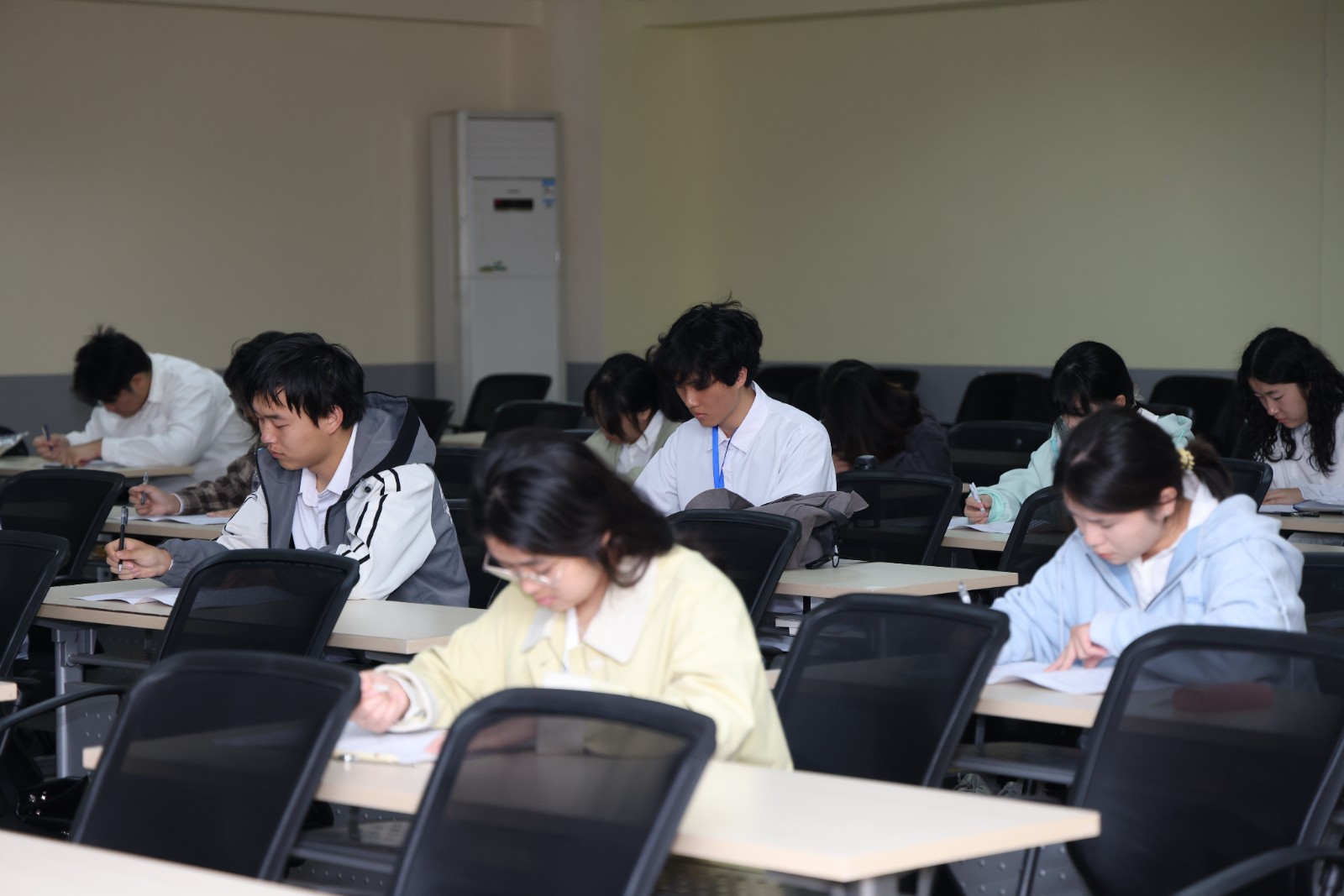 图3.JPG
